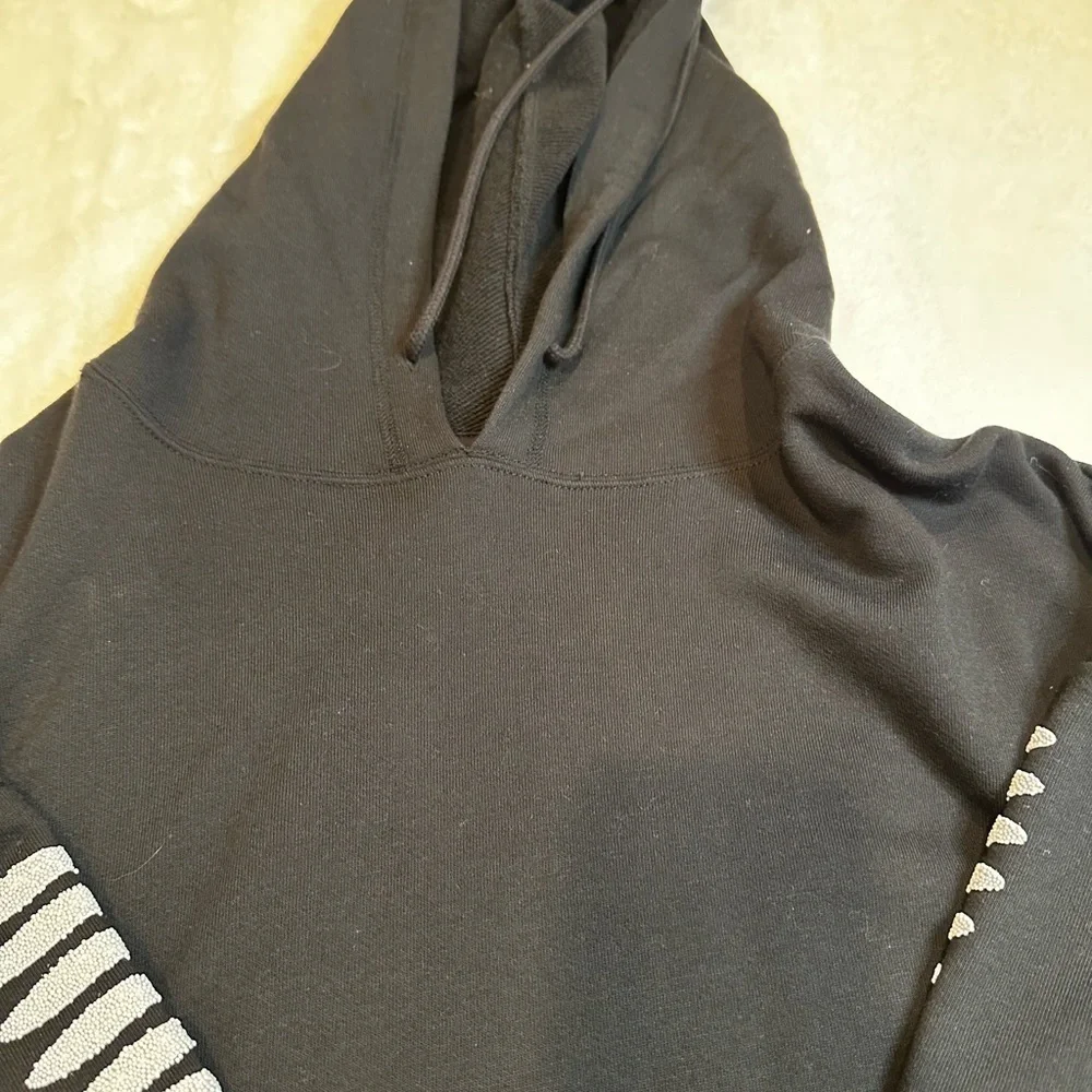 Alo Black and women’s Hoodie